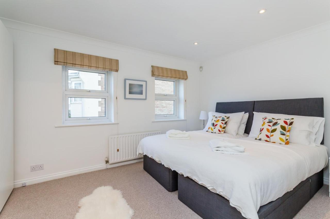 Modern Mews House With Free Parking Space, And Patio By Huluki Sussex Stays Hove Exteriér fotografie