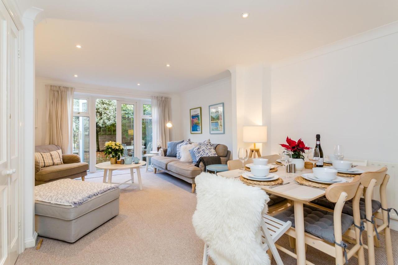 Modern Mews House With Free Parking Space, And Patio By Huluki Sussex Stays Hove Exteriér fotografie