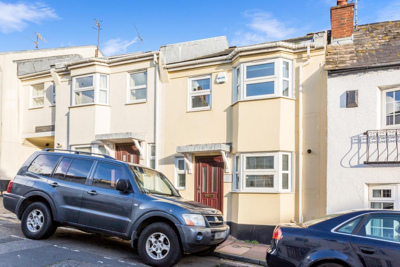 Modern Mews House With Free Parking Space, And Patio By Huluki Sussex Stays Hove Exteriér fotografie